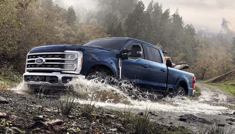 Exploring Capability | 2024 Ford Super Duty Trim Levels near Bettendorf IA