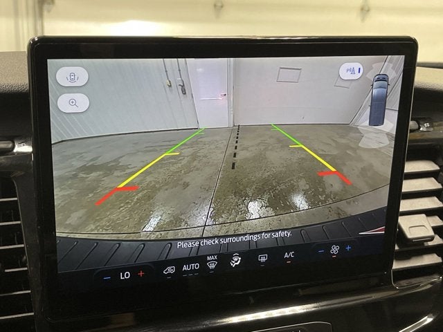 2023 Ford Transit Passenger Wagon XLT