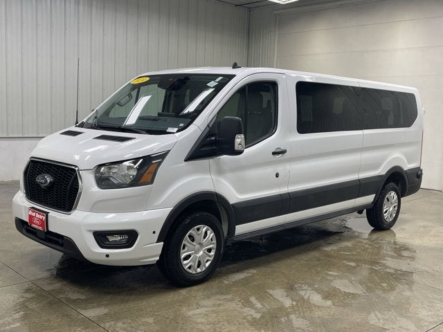 2024 Ford Transit Passenger Wagon XLT