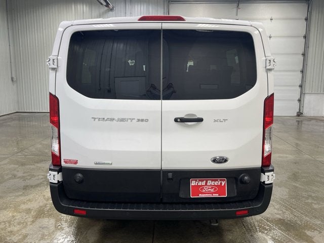 2024 Ford Transit Passenger Wagon XLT