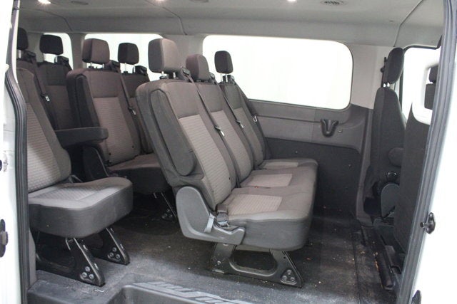 2024 Ford Transit Passenger Wagon XLT