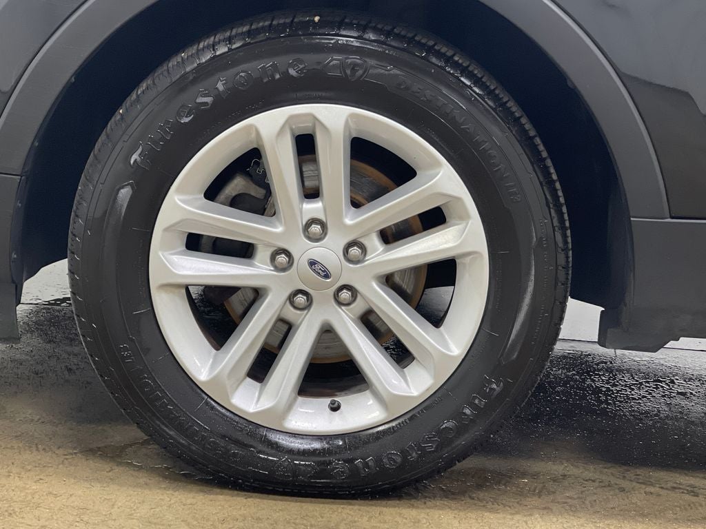 2015 Ford Explorer Base