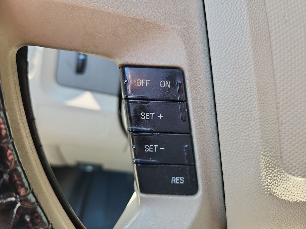 2010 Ford Escape XLS