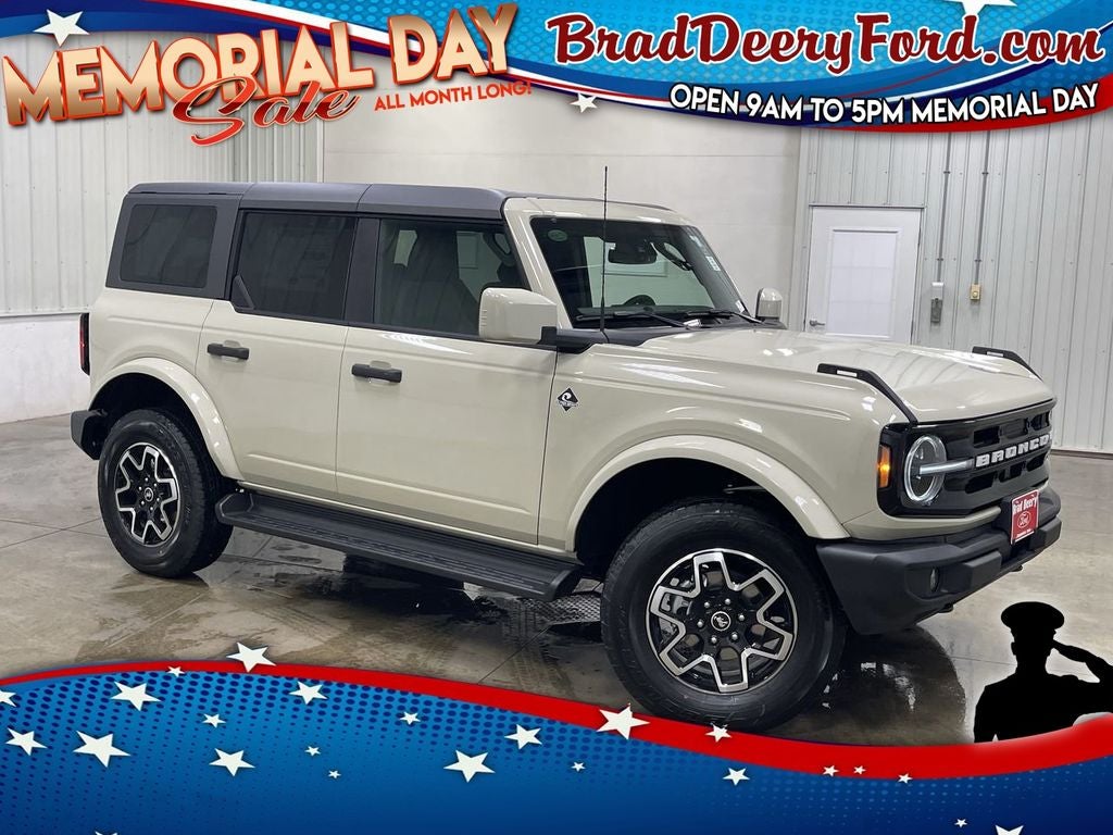 2026 Ford Bronco Outer Banks