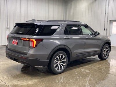 2026 Ford Explorer ST-LINE