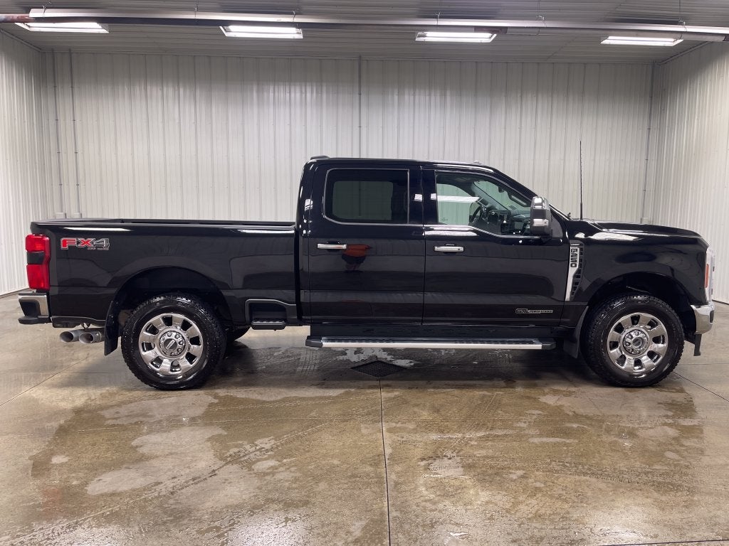 2023 Ford F-250SD Lariat