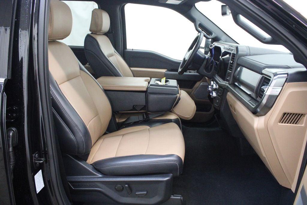 2025 Ford F-350SD Lariat