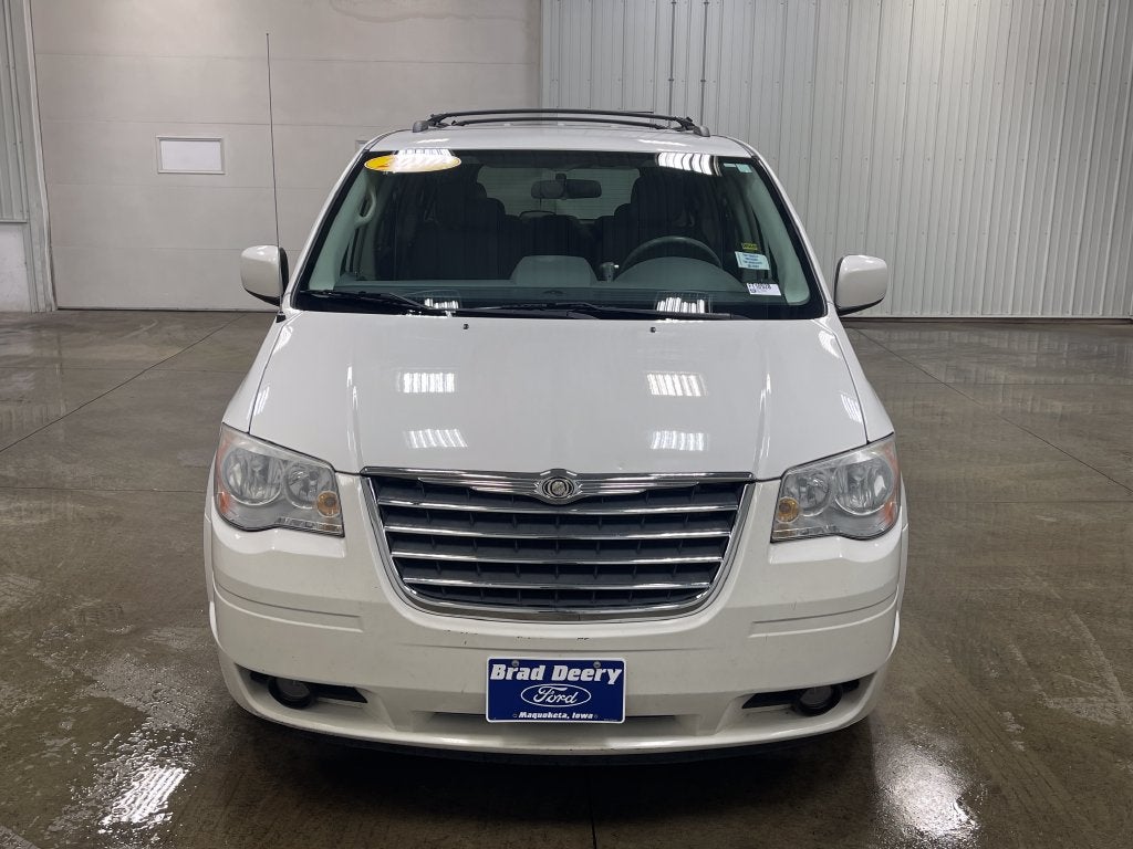 Used 2010 Chrysler Town & Country Touring with VIN 2A4RR5D16AR113305 for sale in Maquoketa, IA