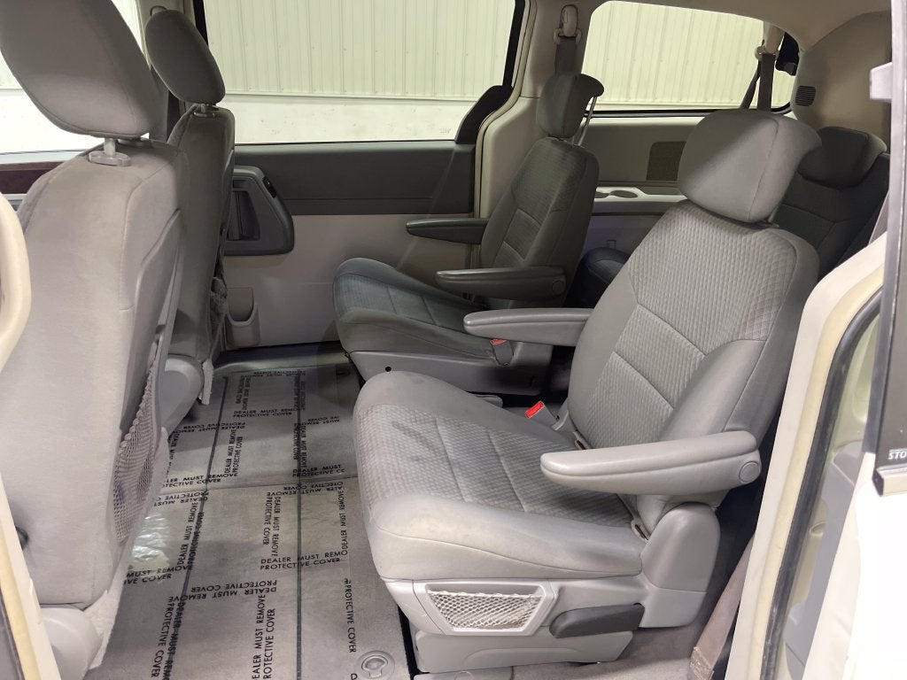 2010 Chrysler Town & Country Touring
