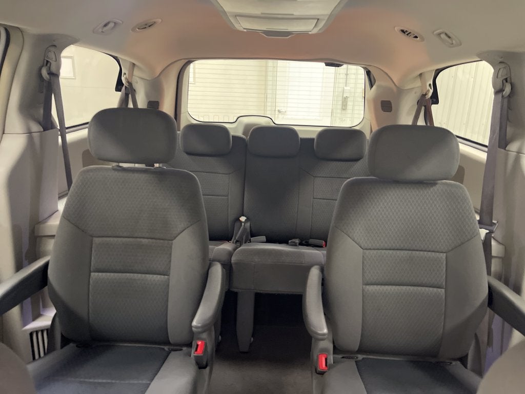 2010 Chrysler Town & Country Touring
