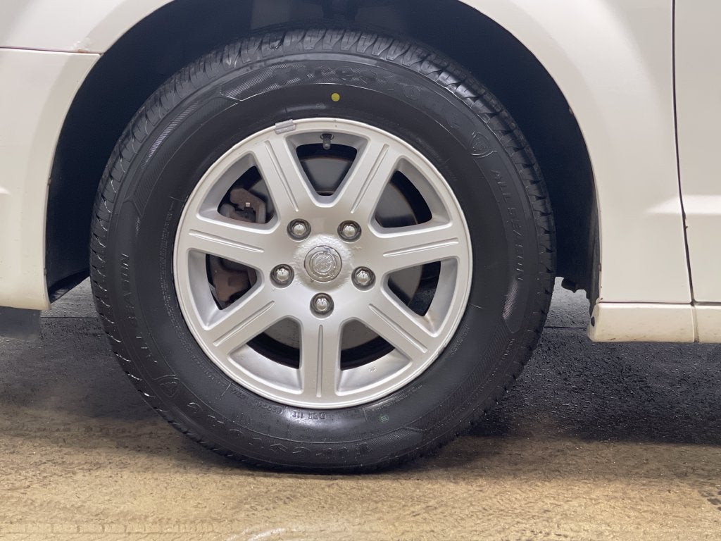 2010 Chrysler Town & Country Touring