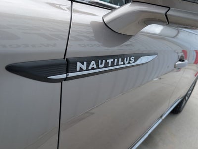 2021 Lincoln Nautilus Reserve