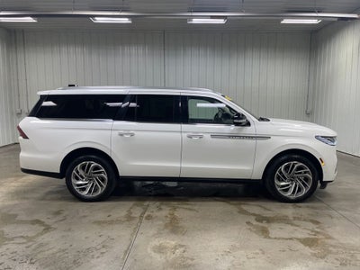 2025 Lincoln Navigator L Reserve