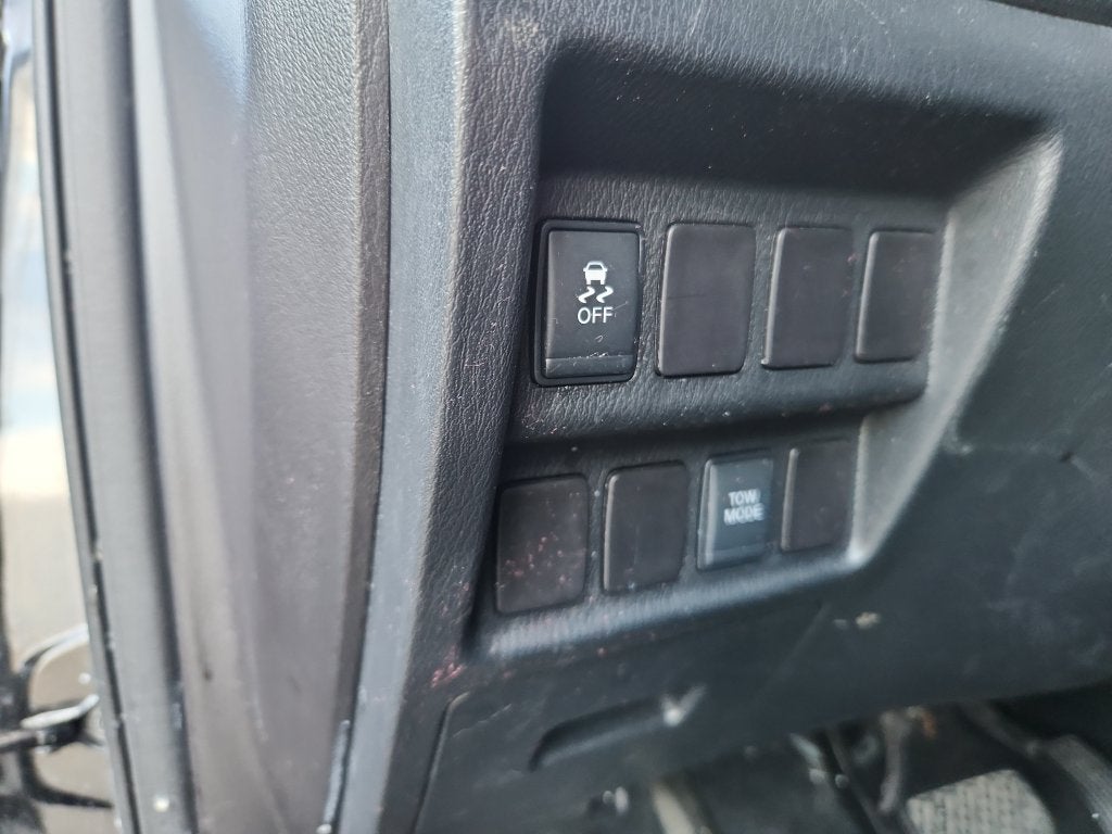 2015 Nissan Pathfinder SV