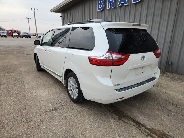 2015 Toyota Sienna XLE