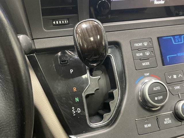 2015 Toyota Sienna XLE