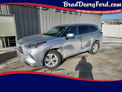 2022 Toyota Highlander XLE