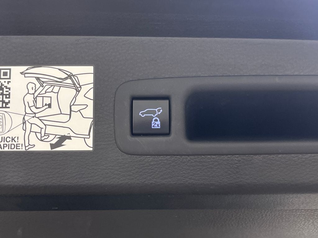 2022 Toyota Sienna XLE 7 Passenger