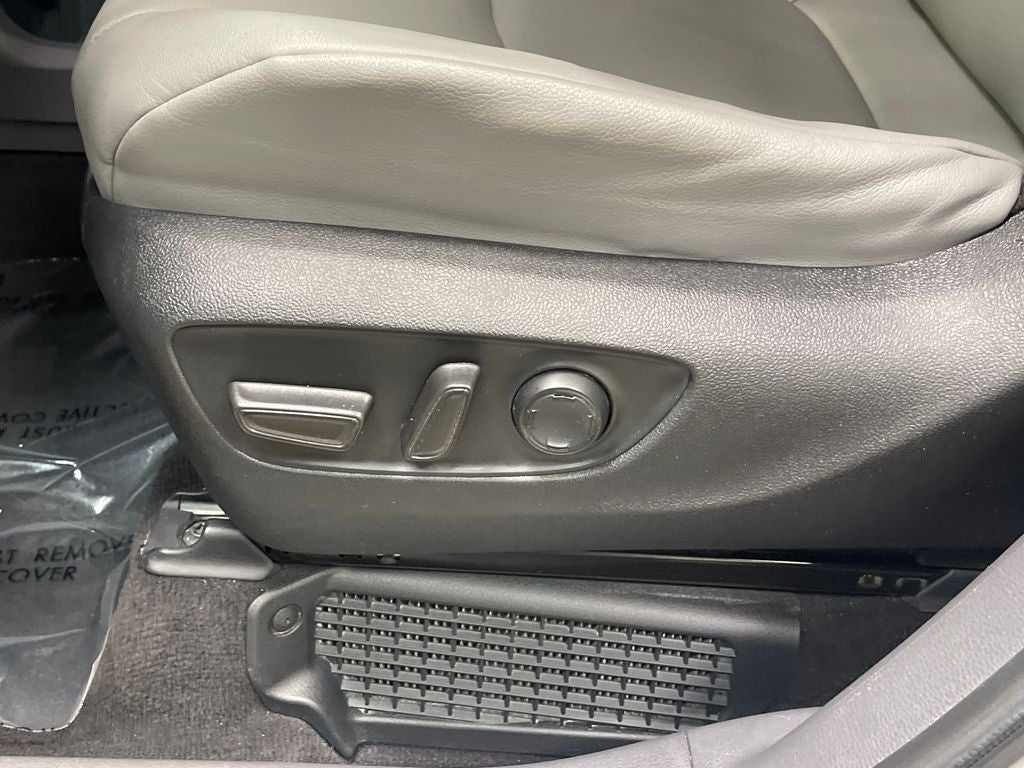 2022 Toyota Sienna XLE 7 Passenger