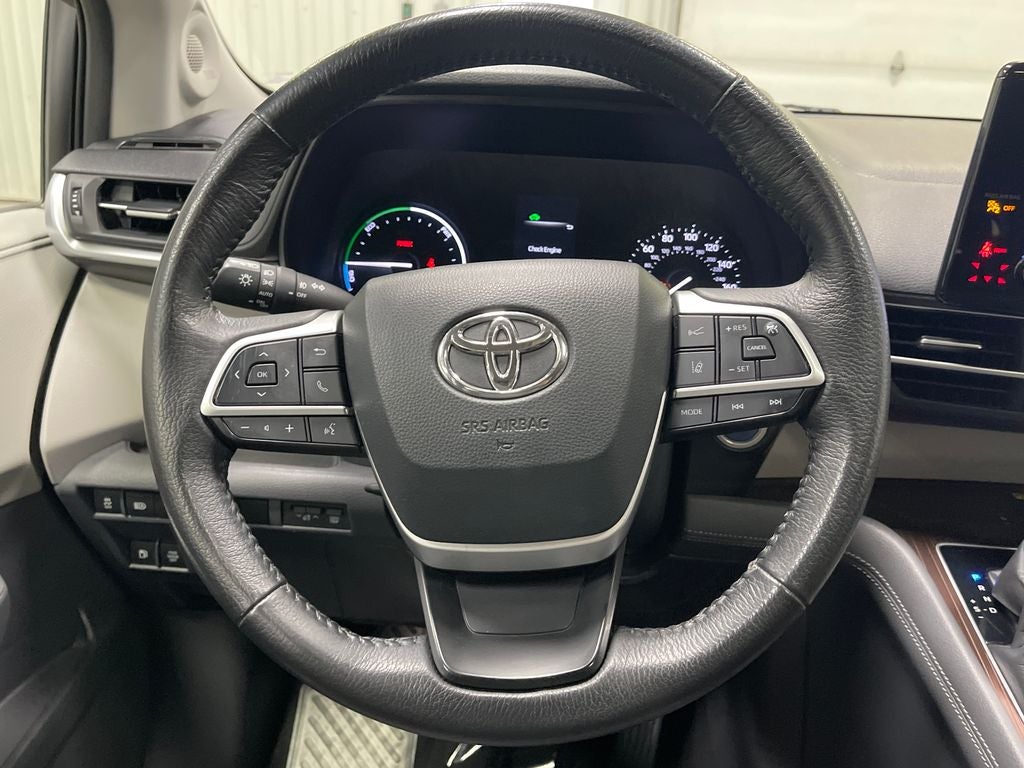 2022 Toyota Sienna XLE 7 Passenger
