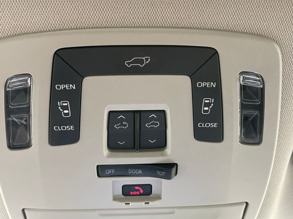 2022 Toyota Sienna XLE 7 Passenger