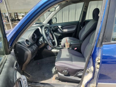 2005 Toyota RAV4 Base